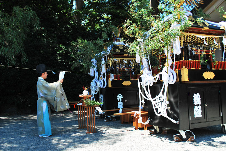 発輿祭　宮司祝詞奏上