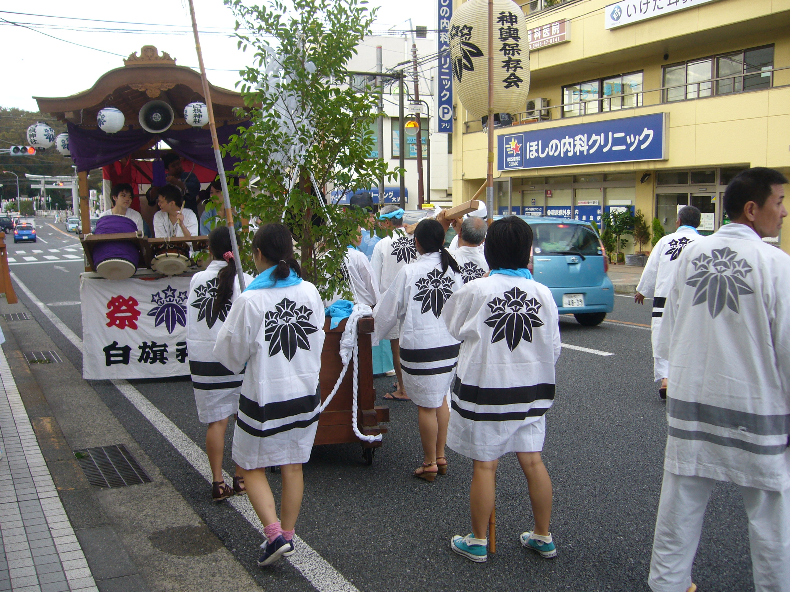 もう少しで神社に到着するところです。