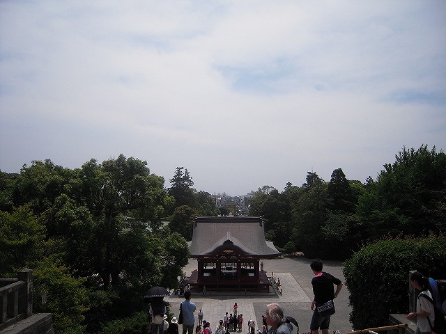 本殿前より南を望む