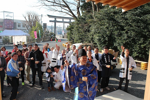 e7af80e58886e7a5ade5be8ce381abe5a4a7e4babae8b186e381bee3818d