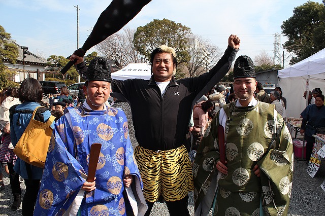 e8ab8fe8a8aae9ad94e9acbce381a8e7a59ee881b7