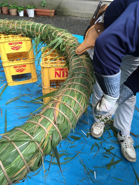 茅の輪奉製作業3 茅の輪奉製作業3