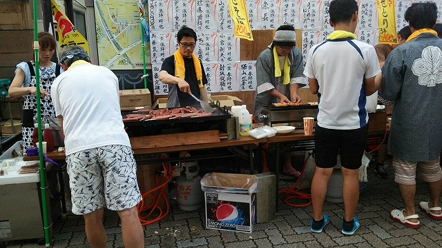 焼き鳥やフランクフルト