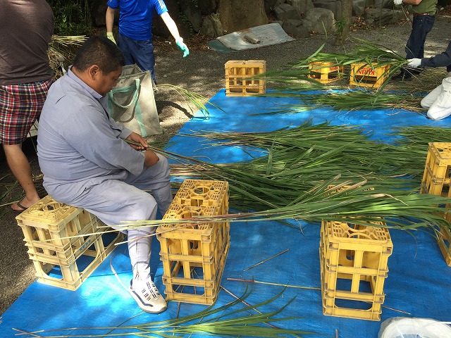 茅の輪作業3 茅の輪作業3