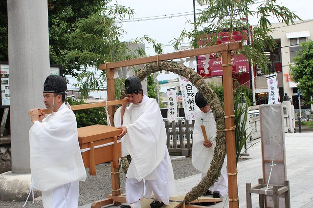 茅の輪神事 茅の輪神事