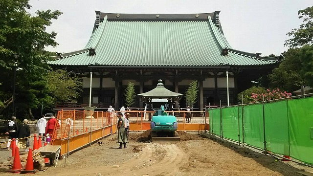 時宗総本山　遊行寺　参道の工事中でした
