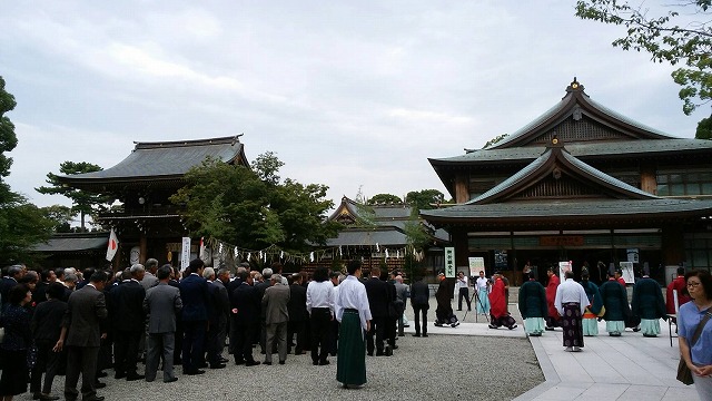 外庭でのお祓い
