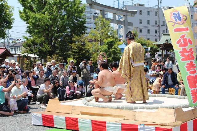 H26泣き相撲1 026